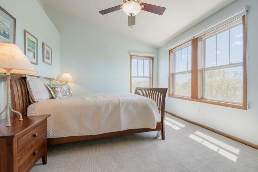 1805 Freedom Lane, Chanhassen, MN 55317