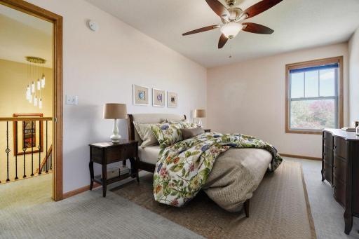 1805 Freedom Lane, Chanhassen, MN 55317