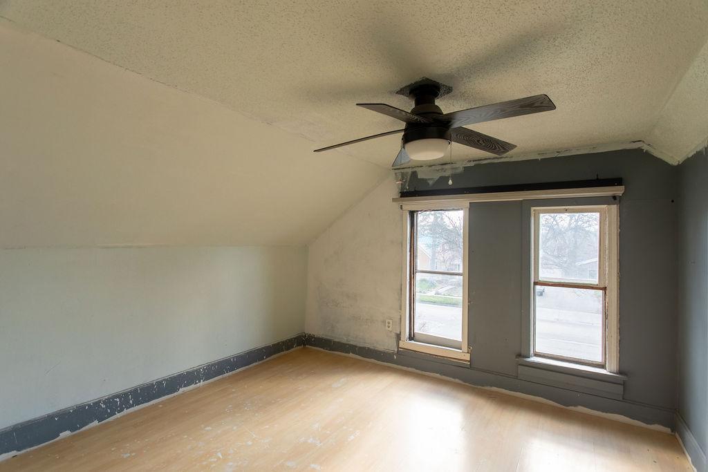 2Z2A1595-HDR.jpg