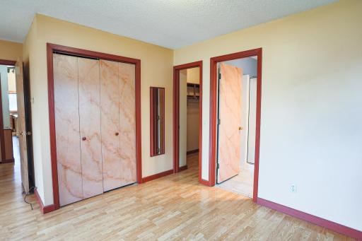 804 Valley View Drive, River Falls, WI 54022