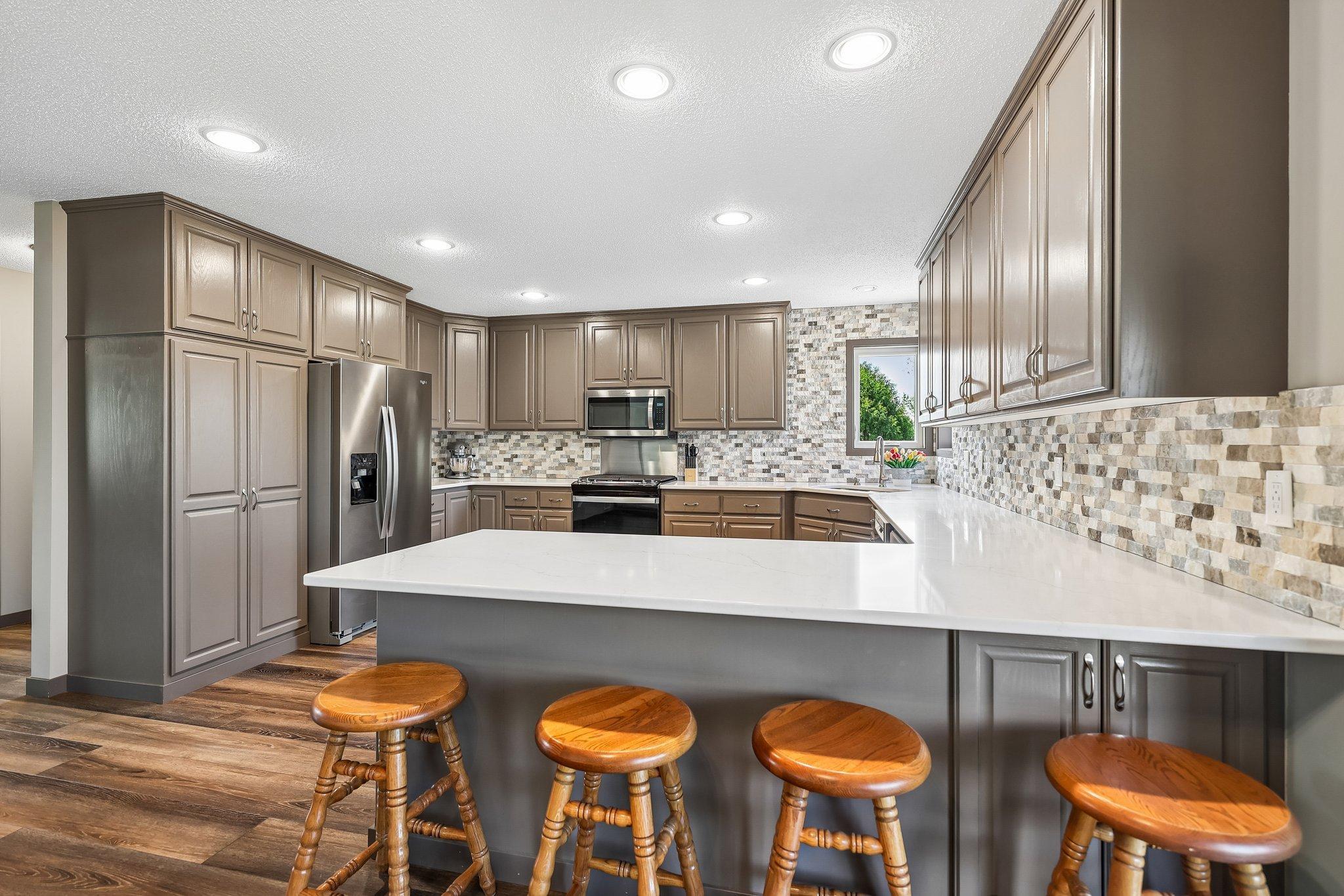 A ton of recessed lighting!