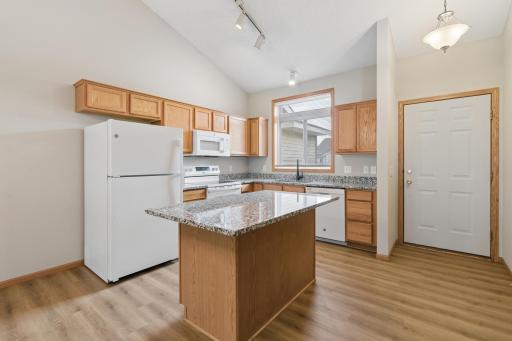 4207 Rymark Court, Shakopee, MN 55379