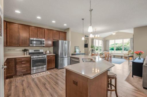 6531 102nd Avenue N, Minneapolis, MN 55445