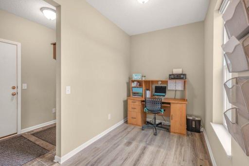 The pocket office is right off the dining room - if you were to use the flex space as an office this would make an incredible butlers pantry