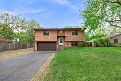 10651 Goldenrod Street NW, Minneapolis, MN 55448