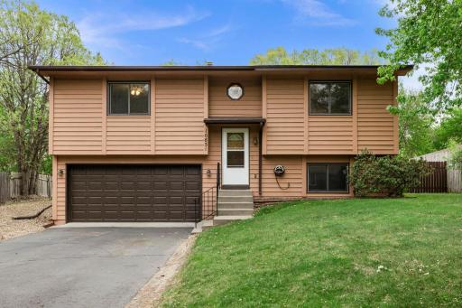 10651 Goldenrod Street NW, Minneapolis, MN 55448