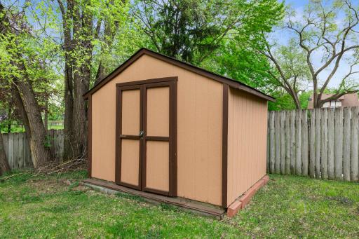 10651 Goldenrod Street NW, Minneapolis, MN 55448