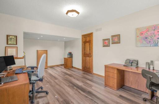 8906 Ashley Terrace, Minneapolis, MN 55443