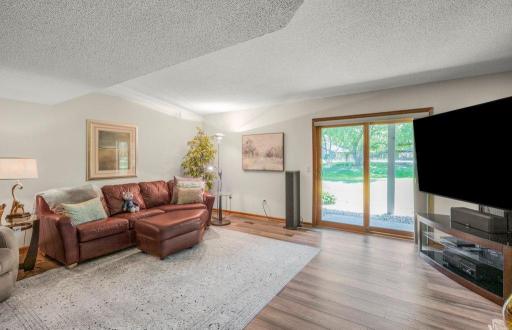 8906 Ashley Terrace, Minneapolis, MN 55443