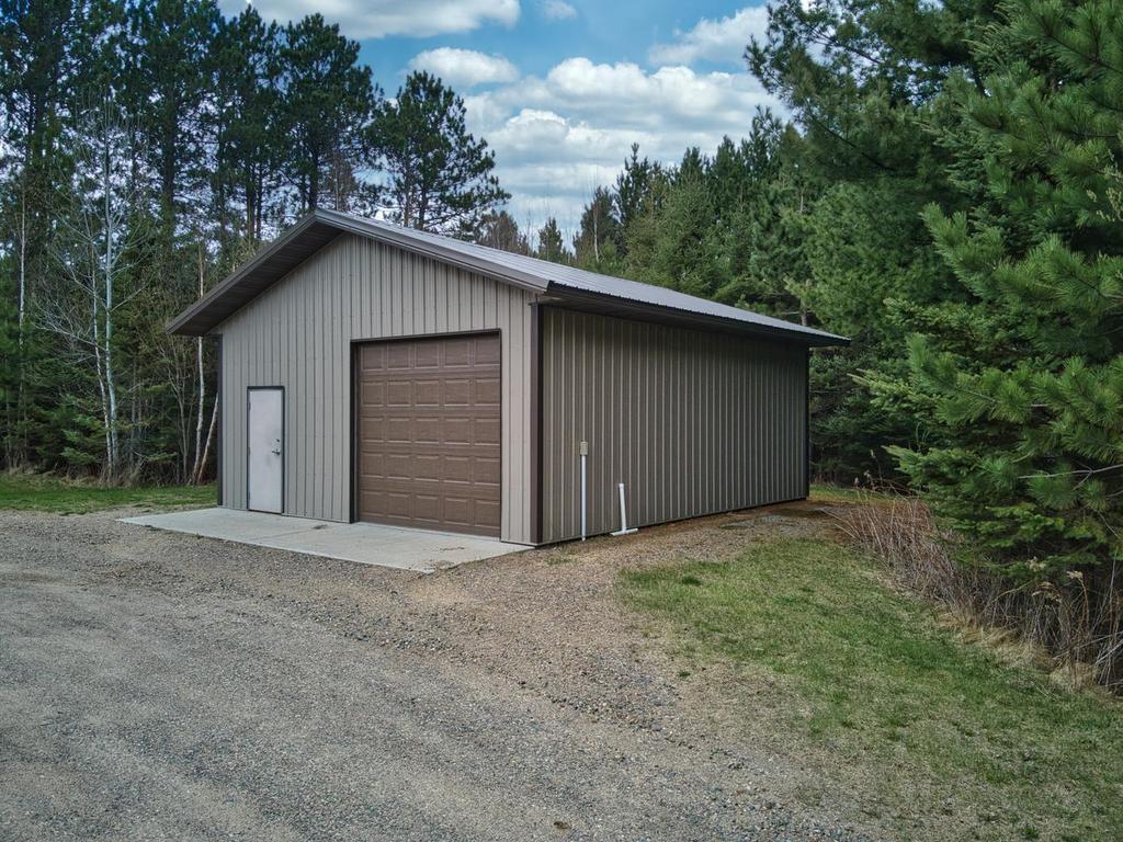 detached garage