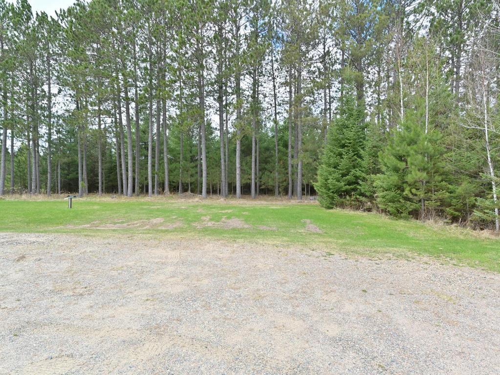 driveway to yard and trails