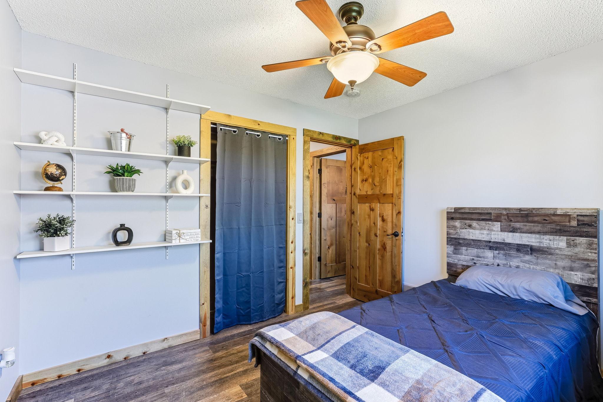 14-web-or-mls-13676-Marigold-St-14.jpg