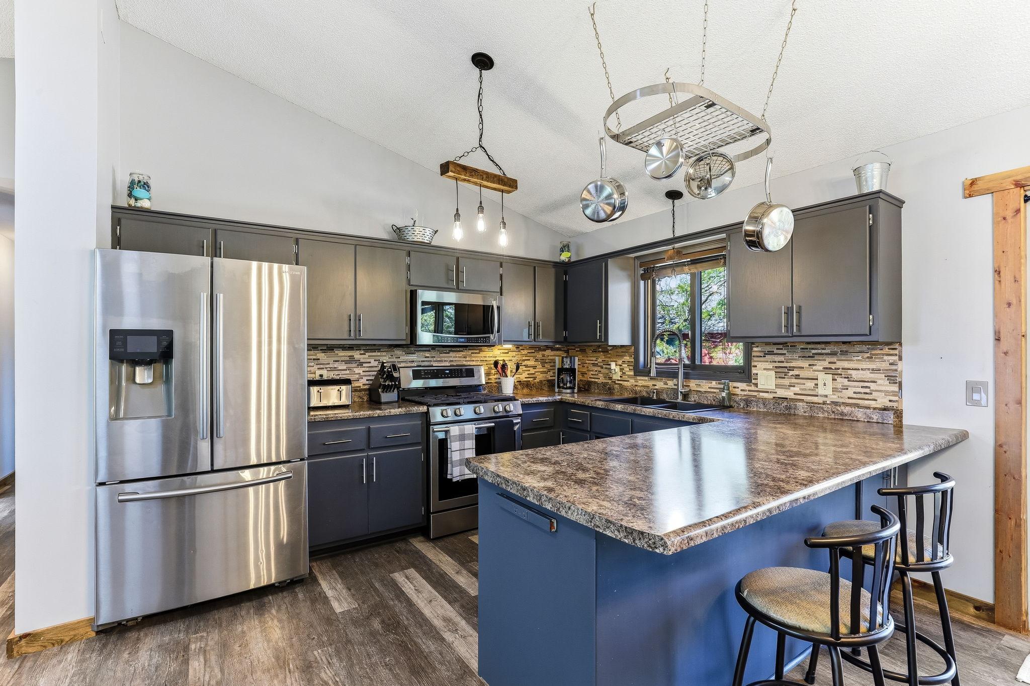 9-web-or-mls-13676-Marigold-St-09.jpg