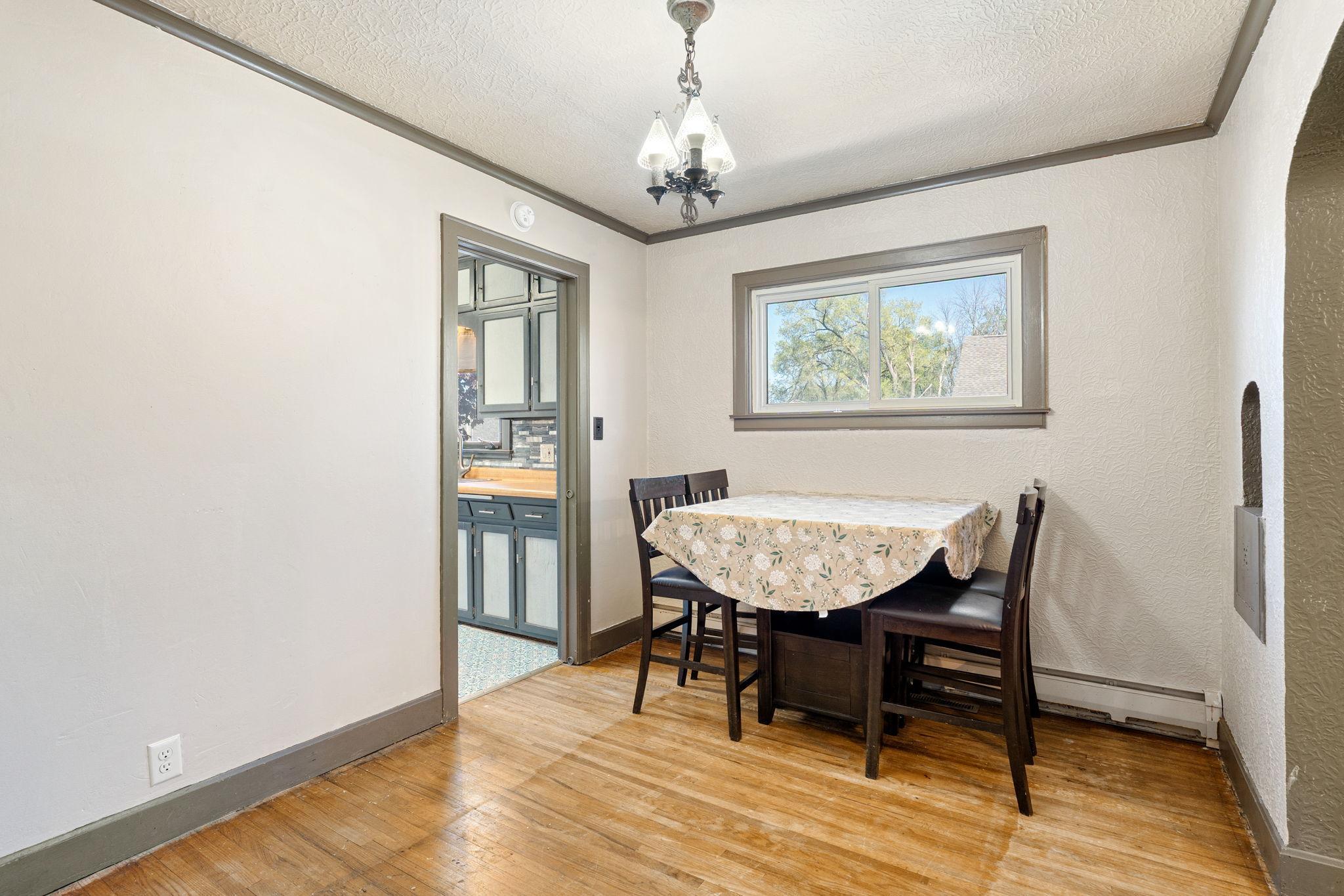 17-web-or-mls-1100-2nd-ave-sw.jpg