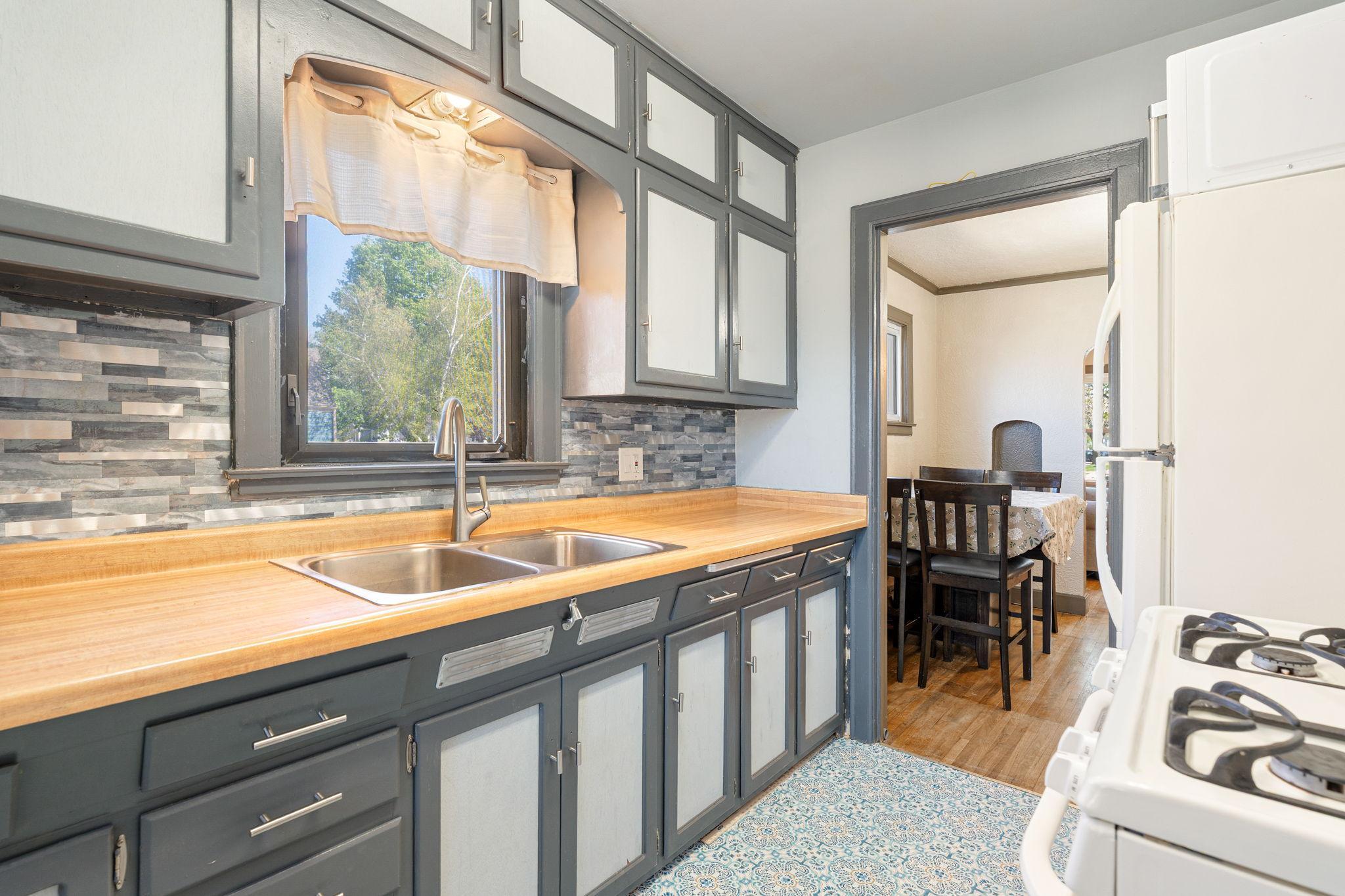 27-web-or-mls-1100-2nd-ave-sw.jpg