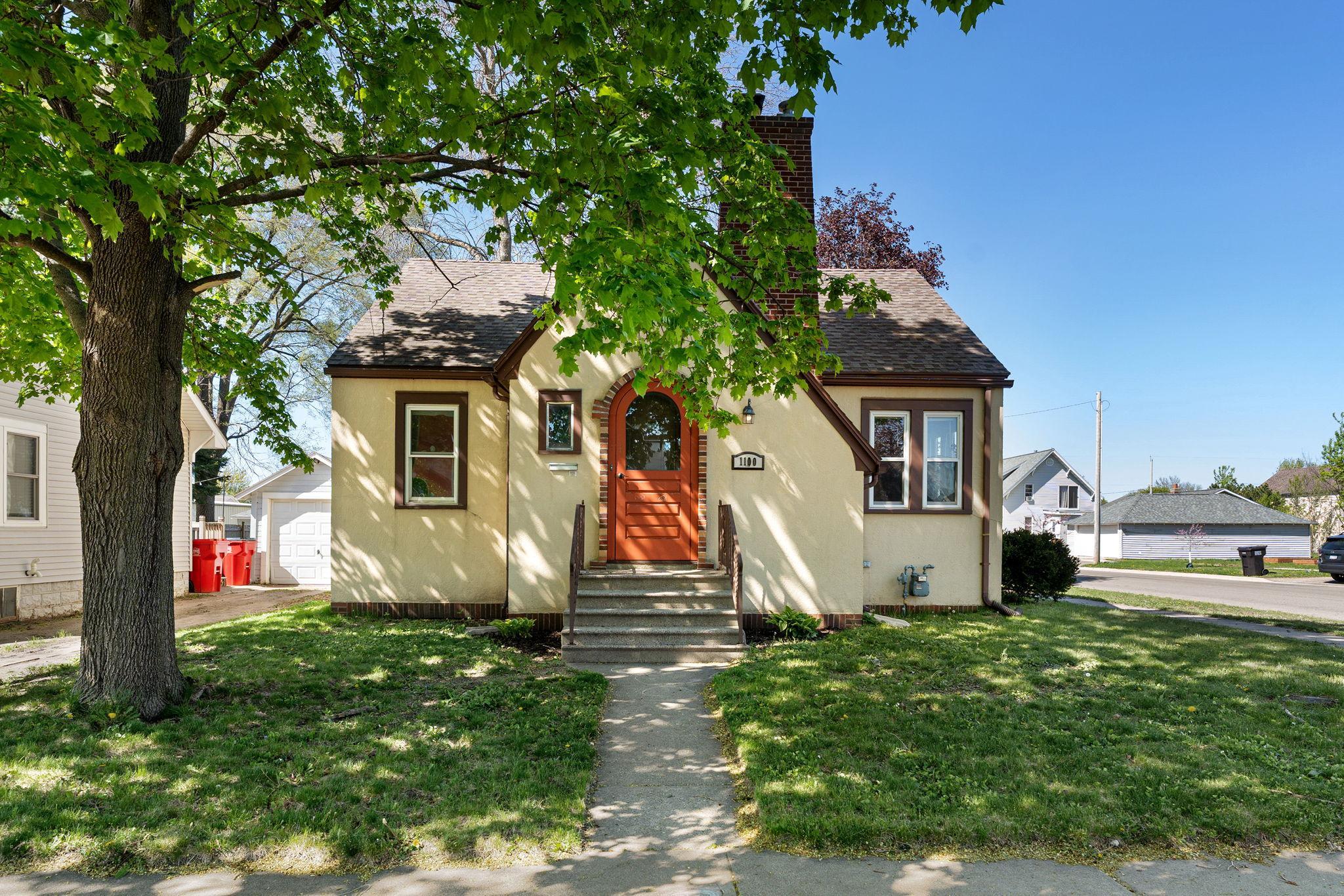 1-web-or-mls-1100-2nd-ave-sw.jpg