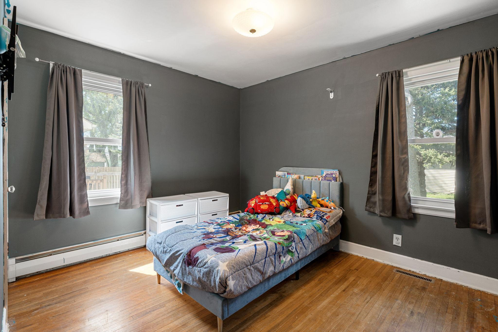 23-web-or-mls-1100-2nd-ave-sw.jpg