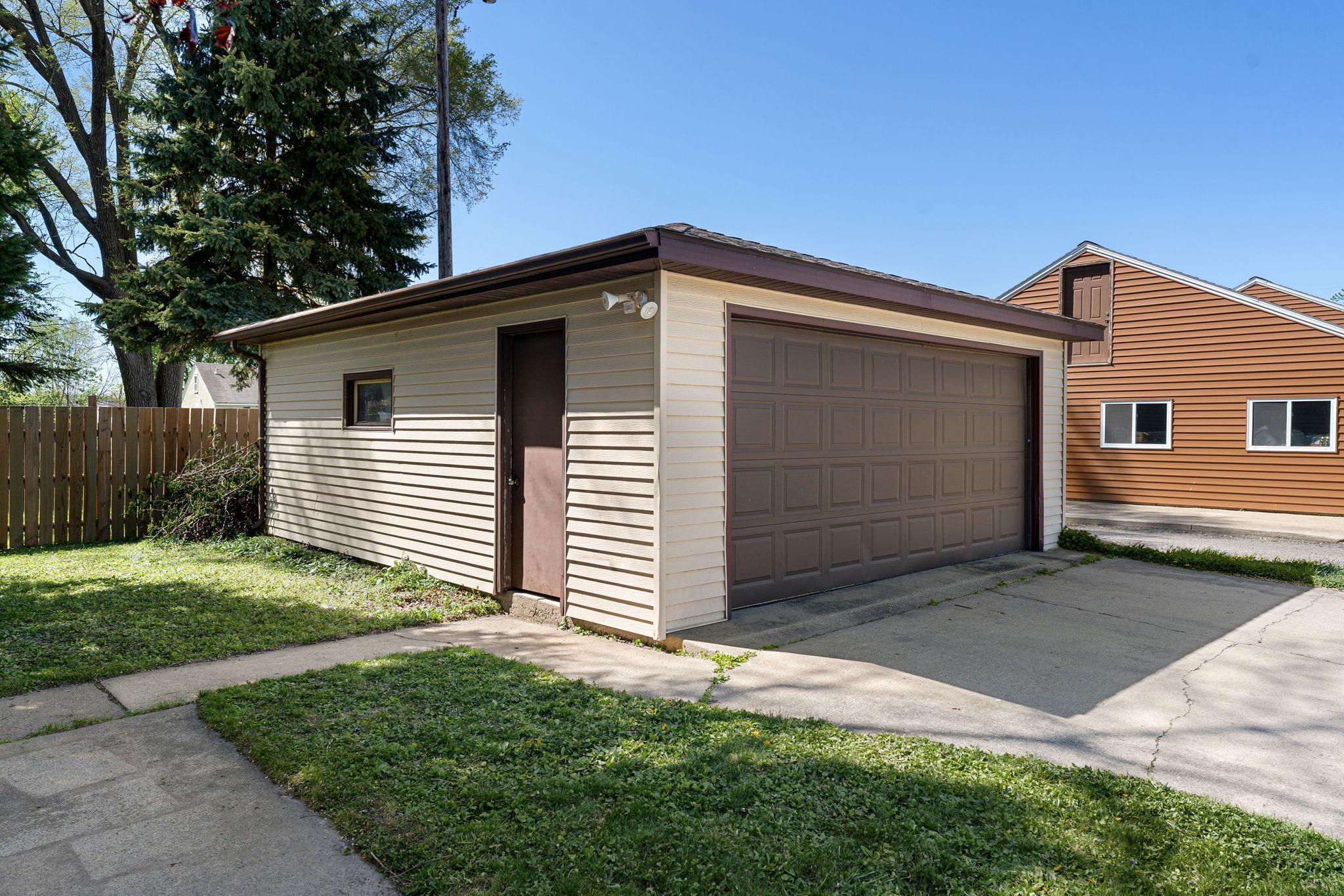 8-web-or-mls-1100-2nd-ave-sw.jpg