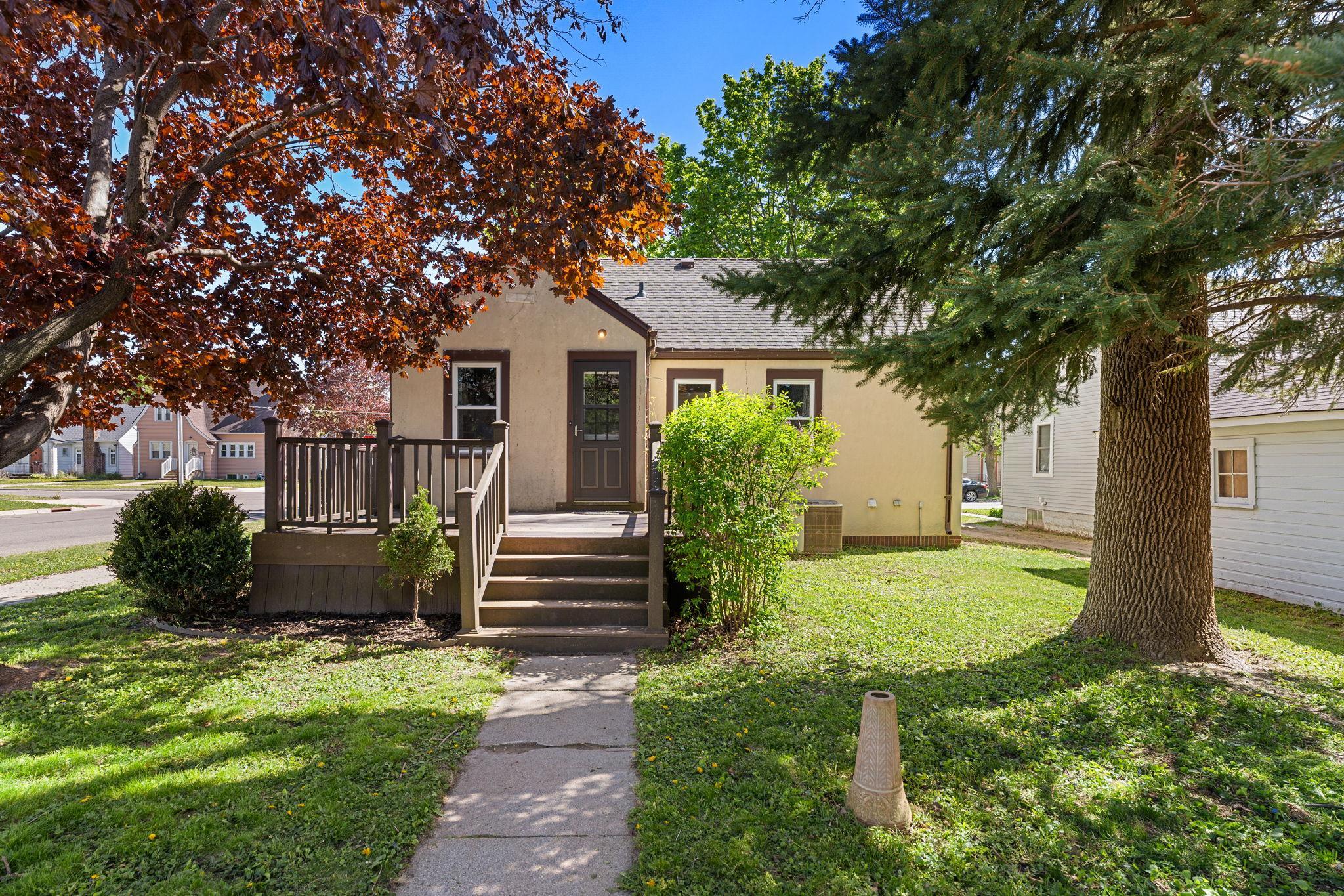 3-web-or-mls-1100-2nd-ave-sw.jpg