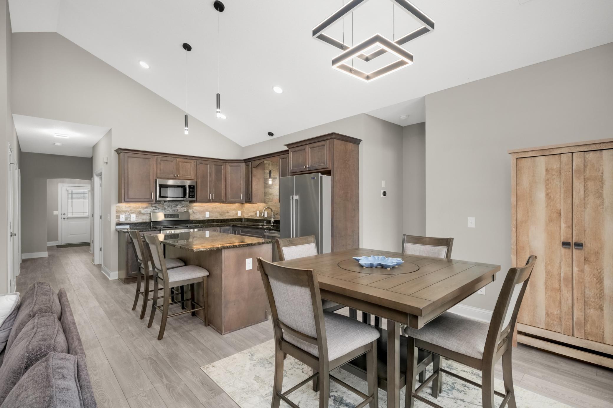 Dining area/kitchen