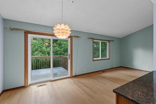 977 Heritage Court E, Vadnais Heights, MN 55127