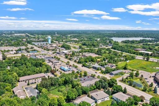 977 Heritage Court E, Vadnais Heights, MN 55127