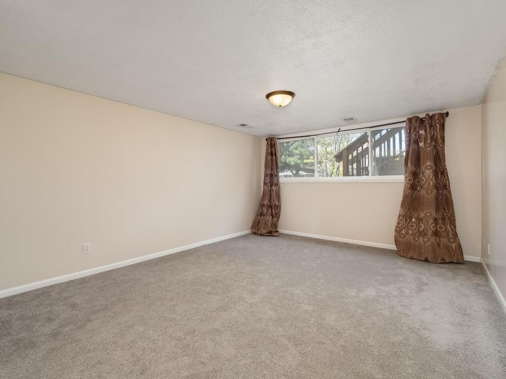 021-020-Family Room-1024x768.jpg