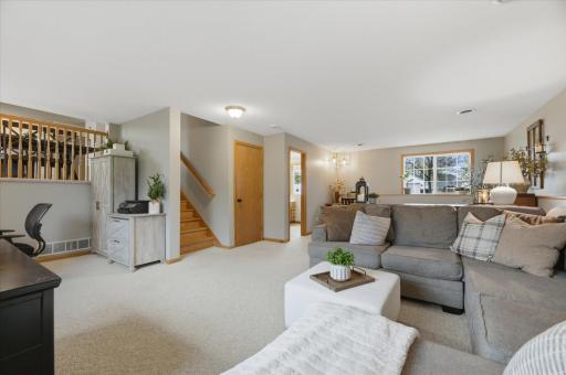 414 Maple Knoll Way NW, Saint Michael, MN 55376