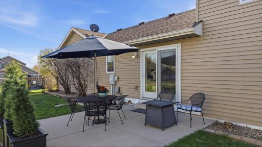 414 Maple Knoll Way NW, Saint Michael, MN 55376