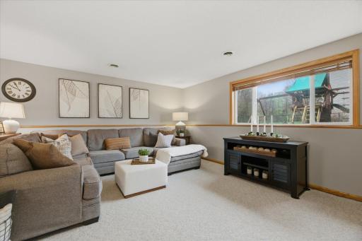 414 Maple Knoll Way NW, Saint Michael, MN 55376
