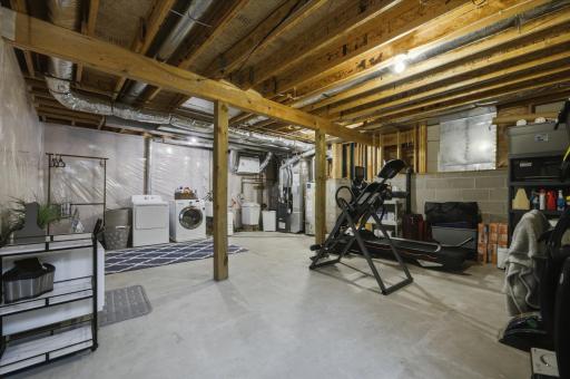 414 Maple Knoll Way NW, Saint Michael, MN 55376