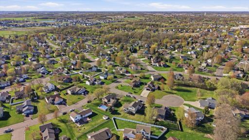 414 Maple Knoll Way NW, Saint Michael, MN 55376