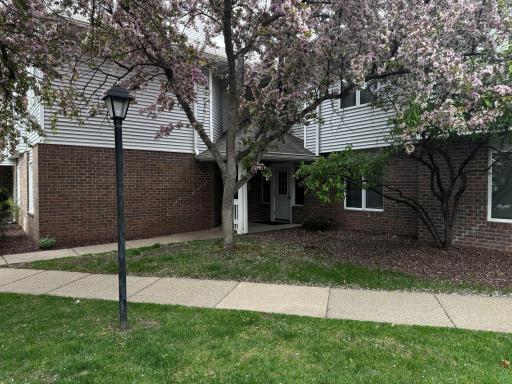 3590 Blue Jay Way, 206, Saint Paul, MN 55123