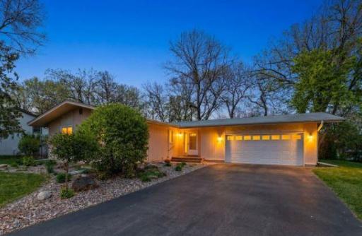 2119 Violet Lane, Saint Paul, MN 55112