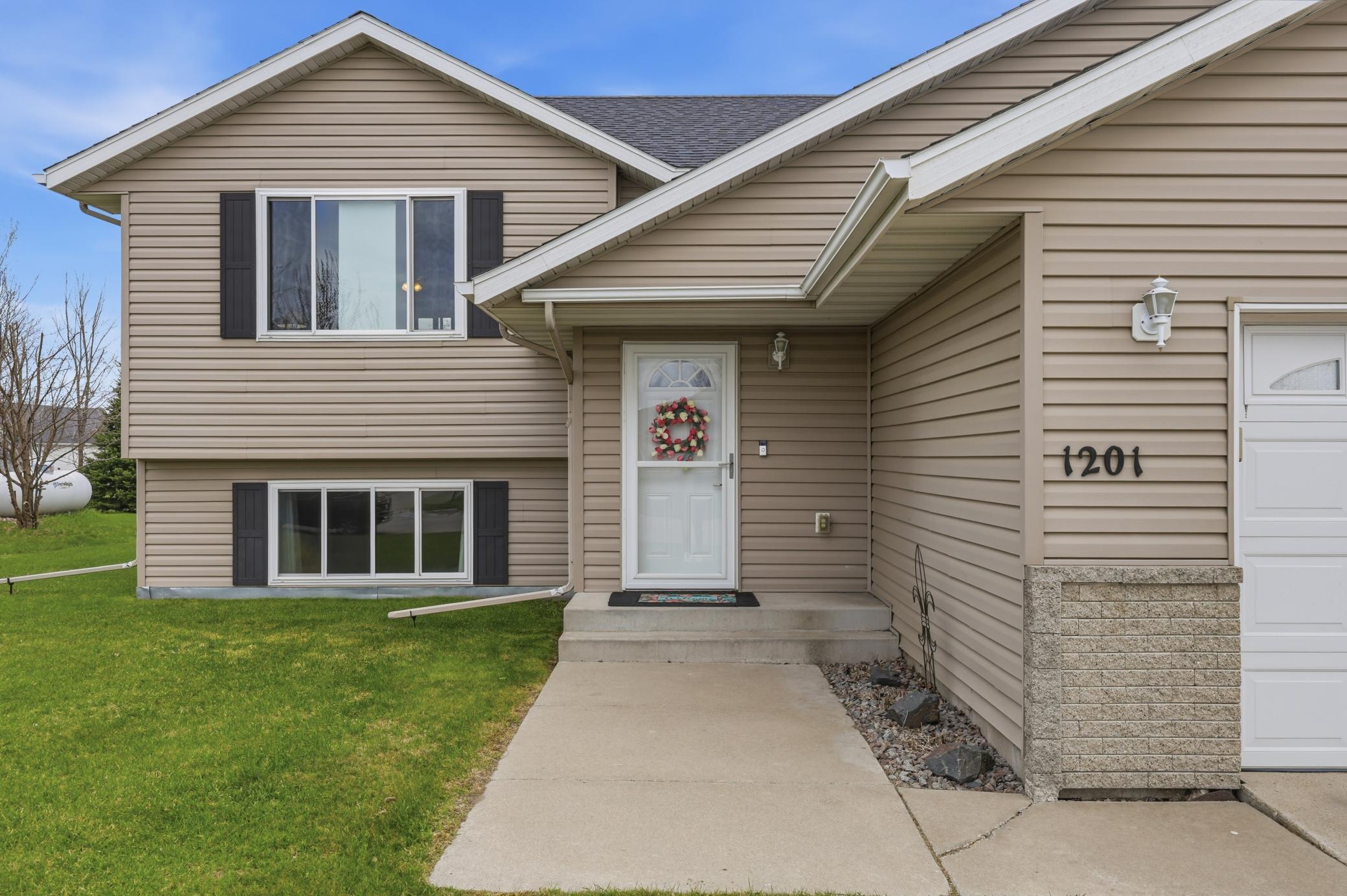 Front Exterior Entry