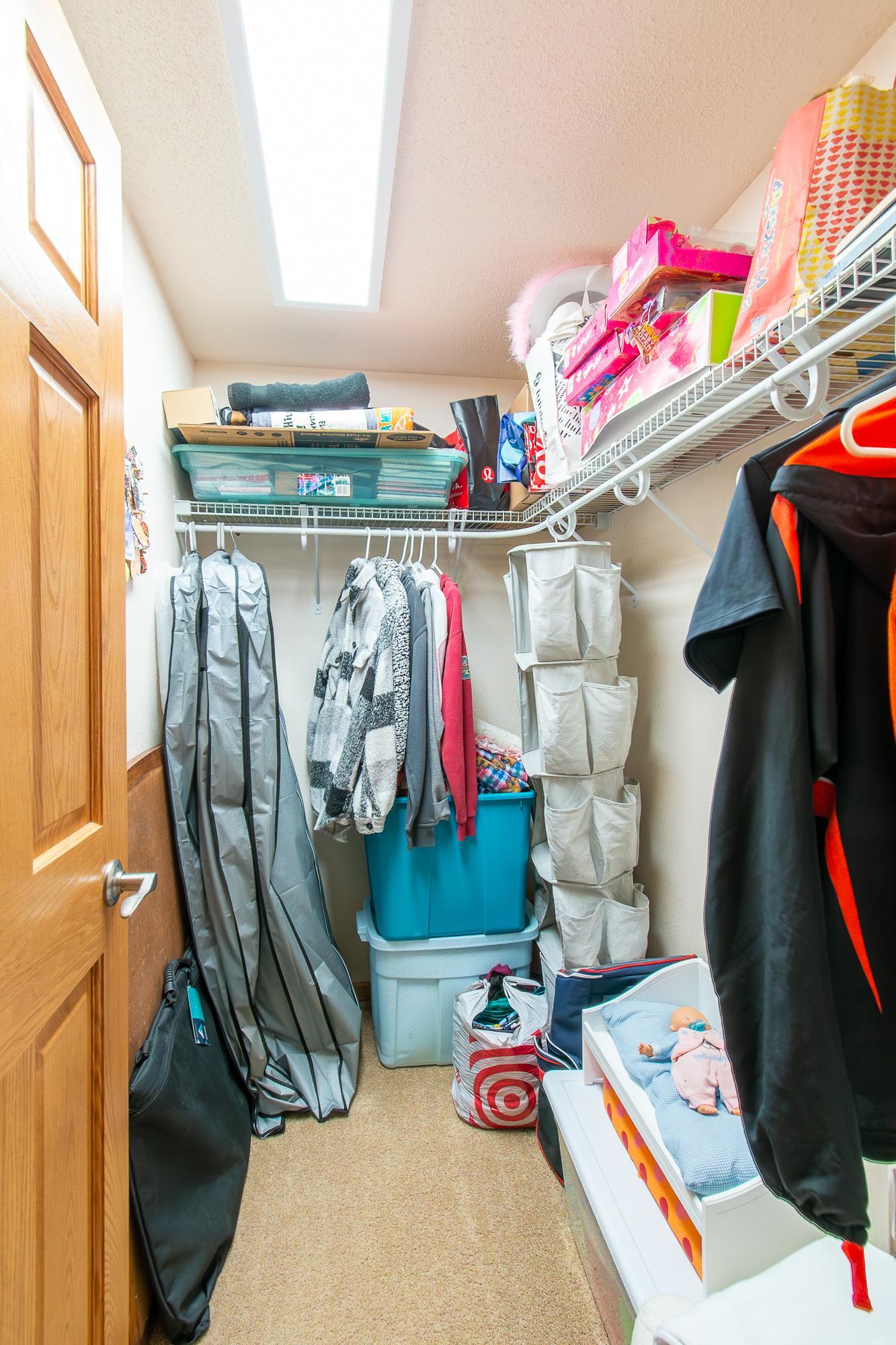 5th bedroom walk-in closet