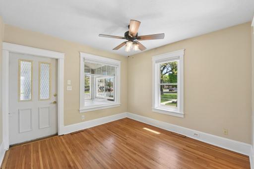 4721 Bald Eagle Avenue, Saint Paul, MN 55110