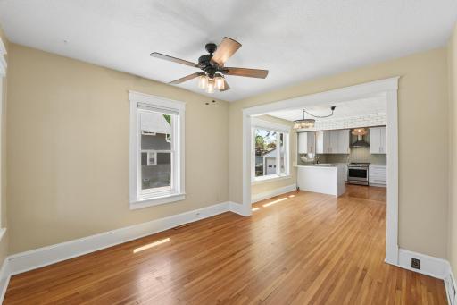 4721 Bald Eagle Avenue, Saint Paul, MN 55110