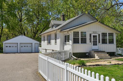 4721 Bald Eagle Avenue, Saint Paul, MN 55110