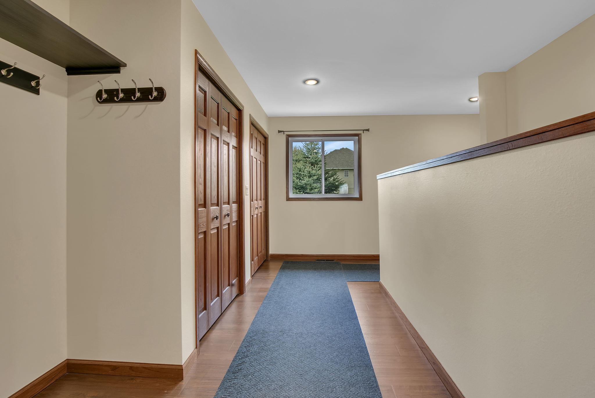 Large entry with lots of storage