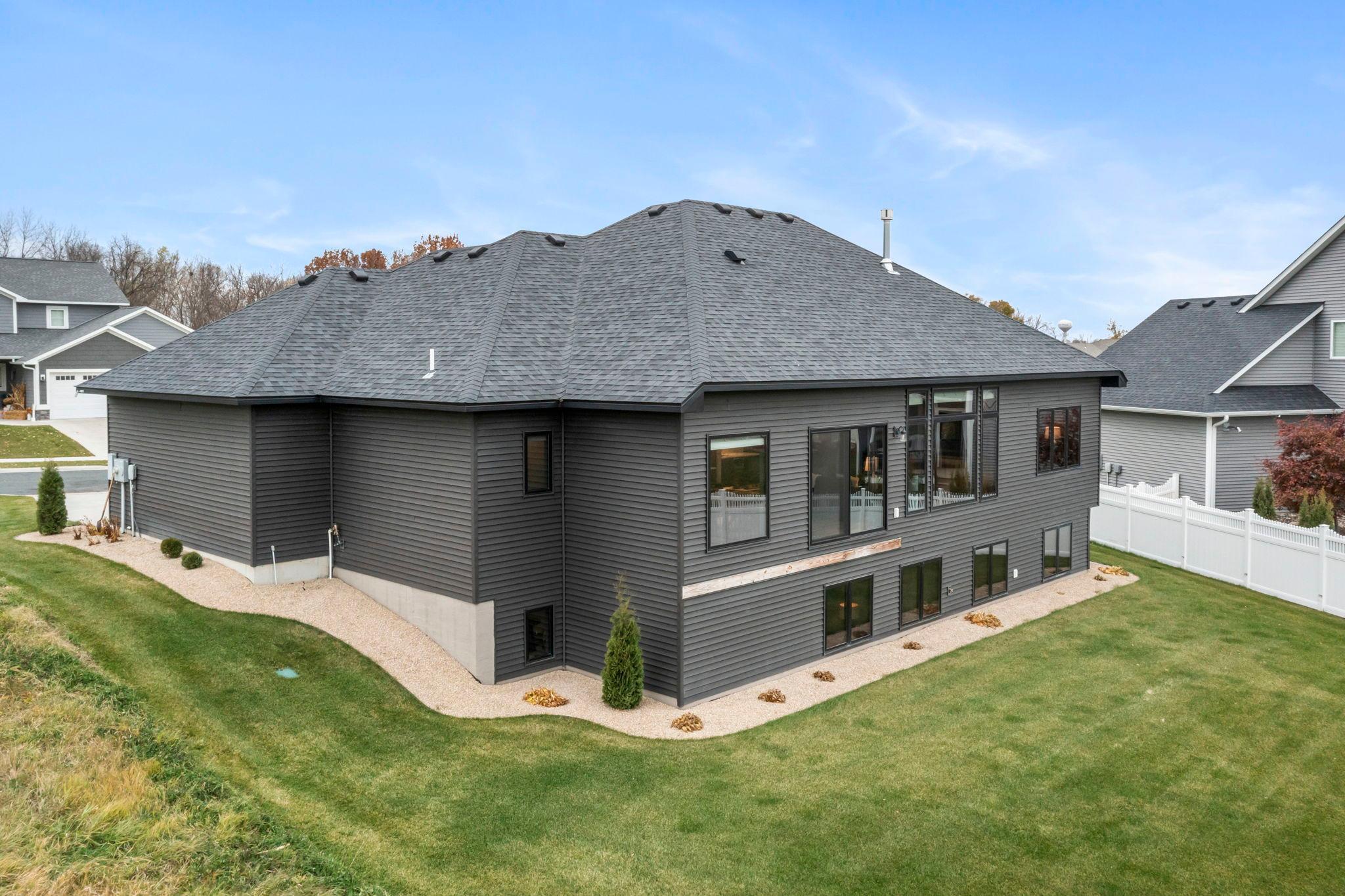 Stunning design & plenty of windows!
