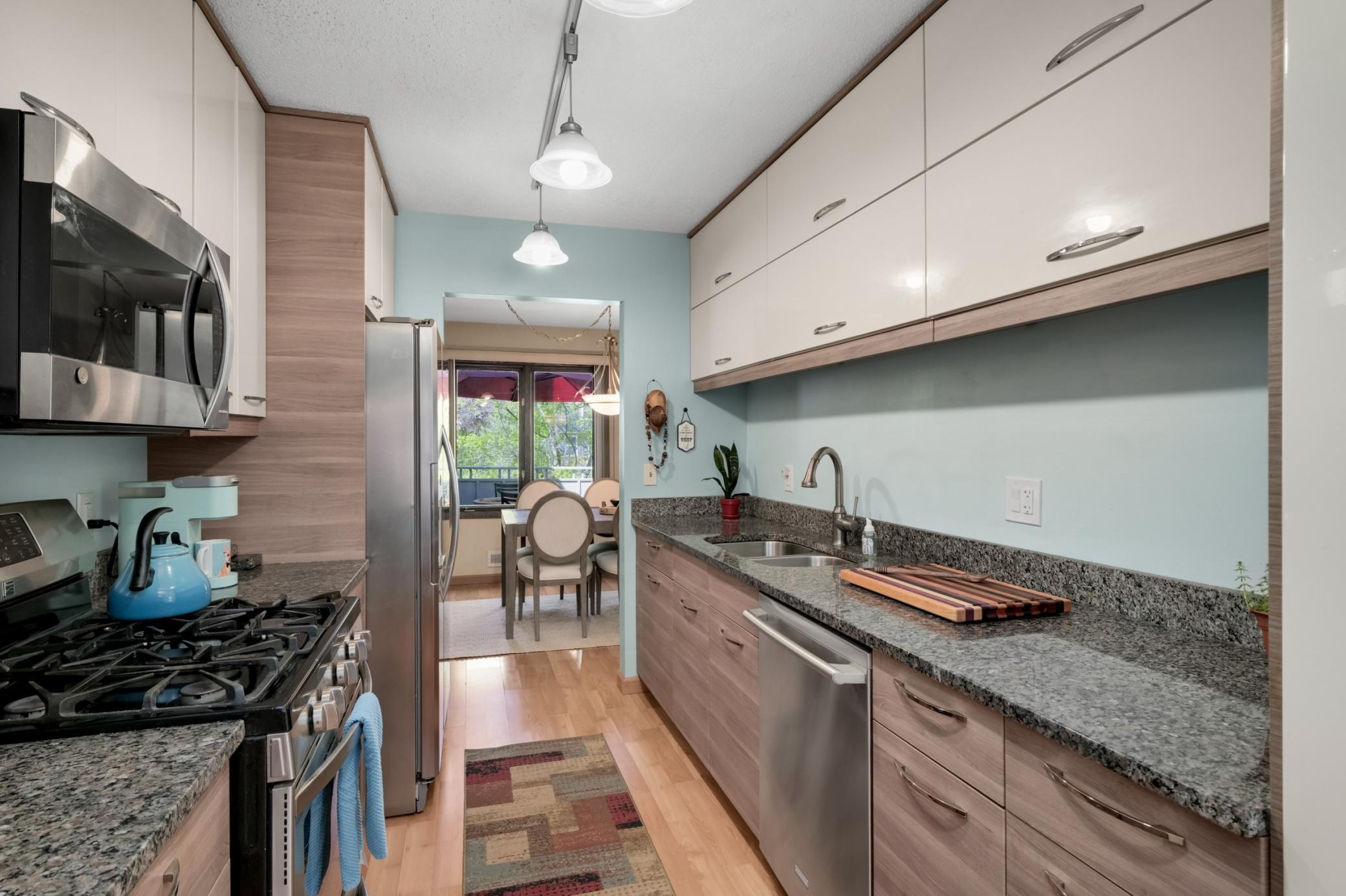 Enjoy plenty of space to food prep and bake