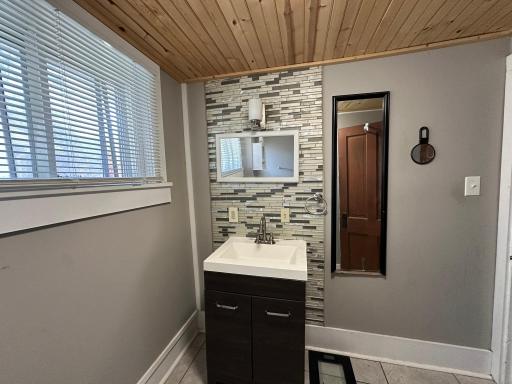 1006 6th Avenue NW, Austin, MN 55912