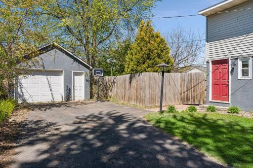 2031 Nortonia Avenue, Saint Paul, MN 55119