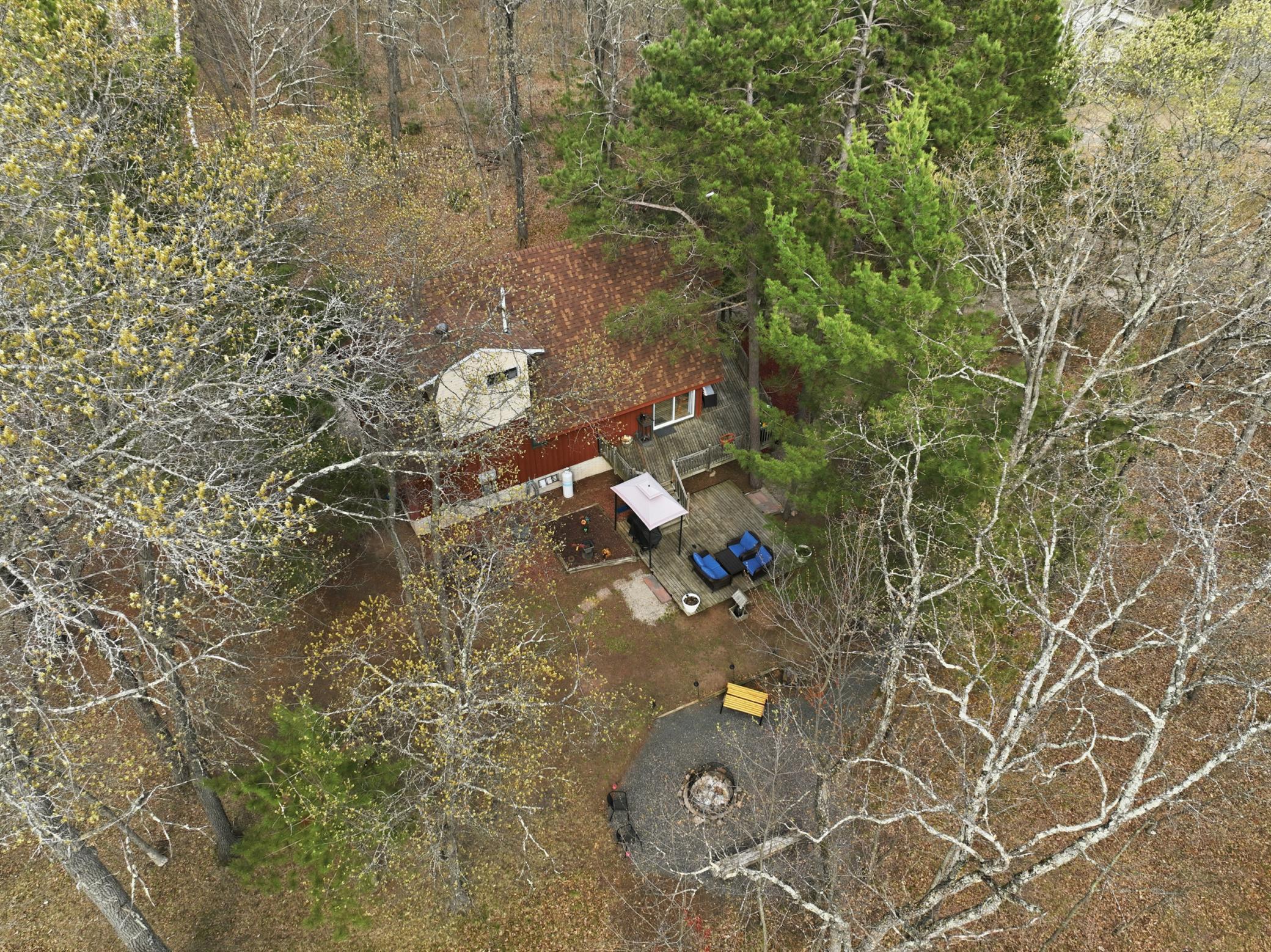 If you like what you see, act today. Schedule your showing to view 28420 Viking Ct.