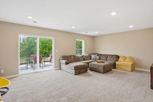 18137 Hidden Creek Trail, Lakeville, MN 55044
