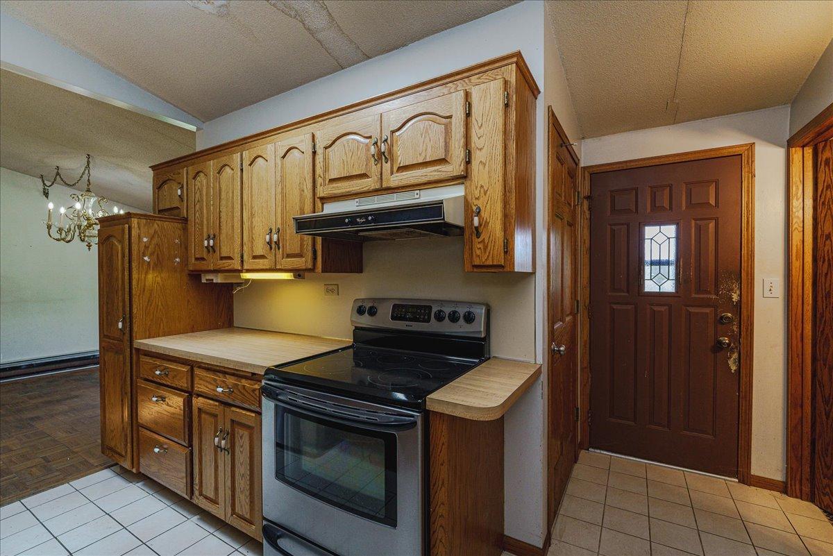 39-Kitchen.jpg