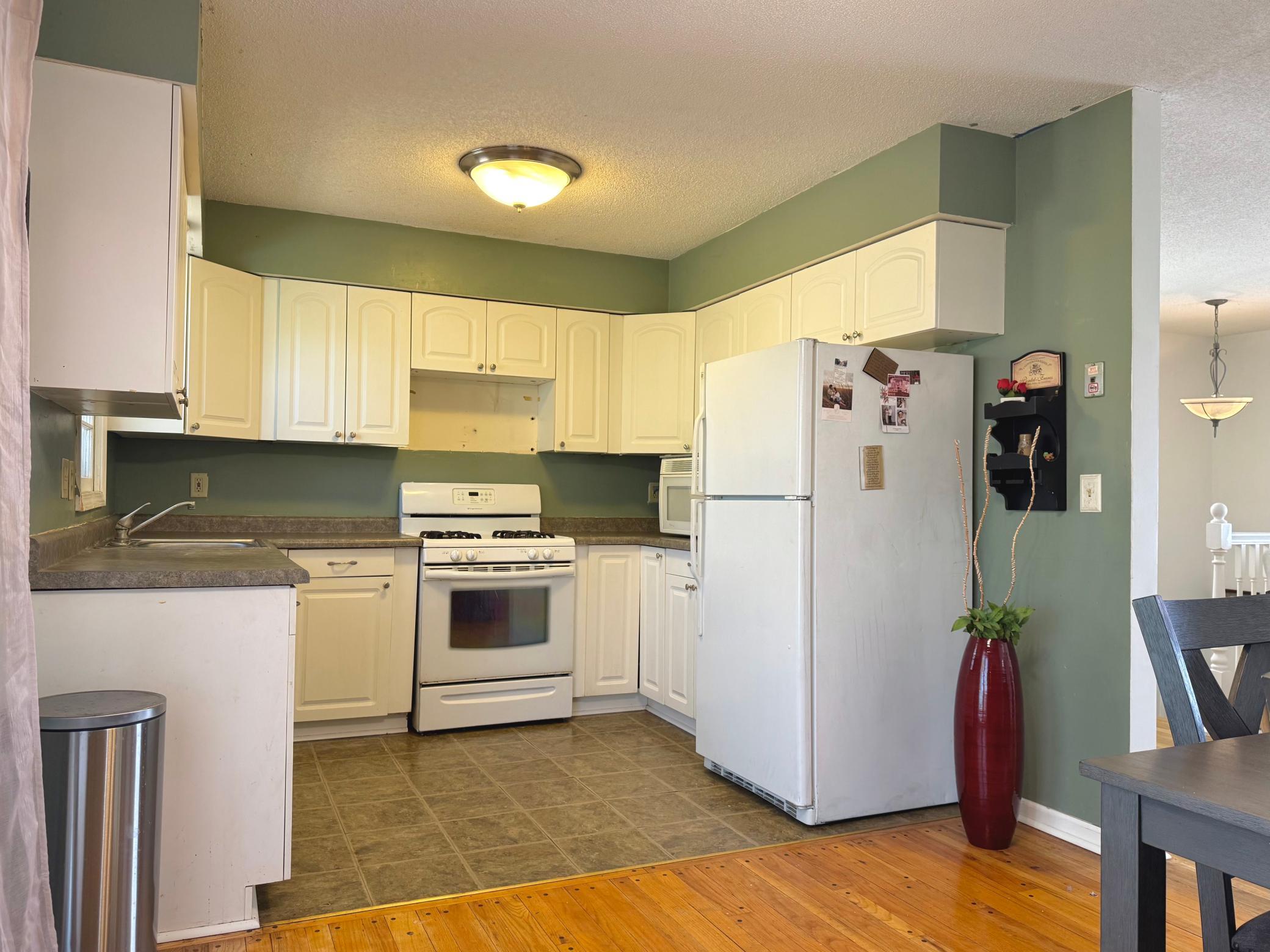 Main Level Kitchen.JPEG