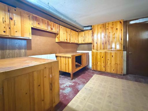 7640 Unity Avenue N, Brooklyn Park, MN 55443