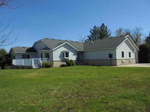 101 Northridge Drive, Kenyon, MN 55946